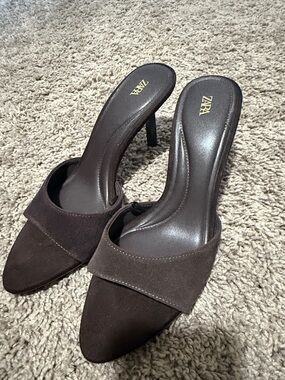 ZARA Dark Brown Suede Pointed Toe Mule Heels